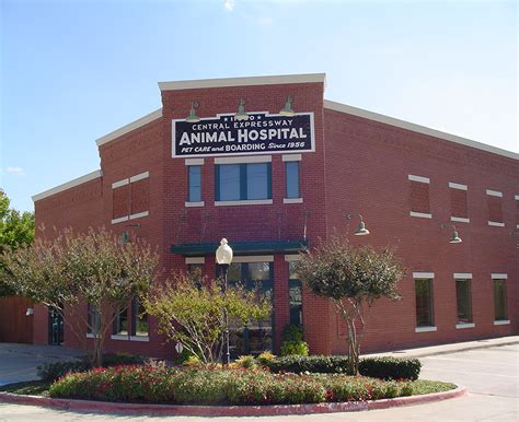 North phoenix animal clinic - 13034 W Rancho Santa Fe Blvd., Ste. 101. Avondale, AZ 85392. 623.385.4555. 18.72 miles. BluePearl Pet Hospital in Phoenix, AZ is a 24 hour emergency and specialty animal hospital. We are here for you and your pet when you need us most.